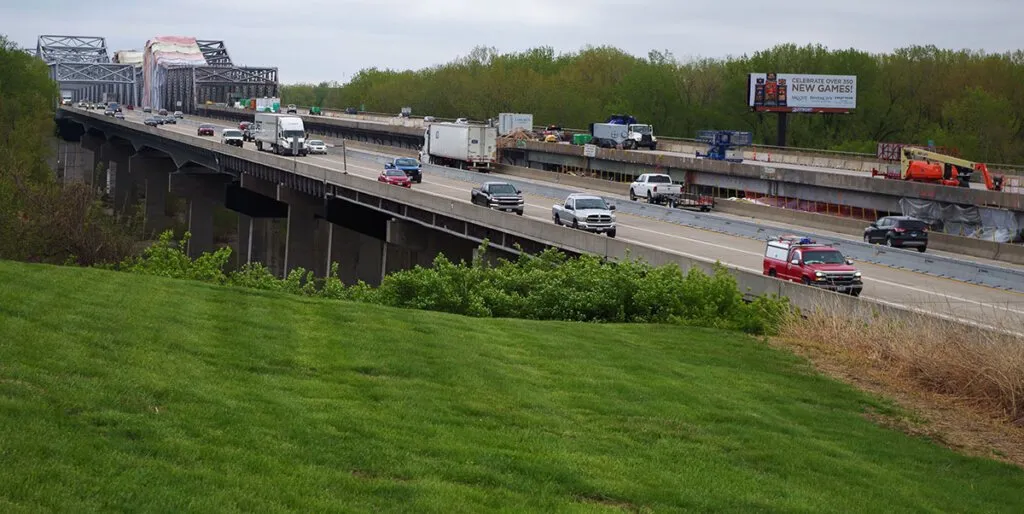 Steel Barriers on Missouri Roadways Offer Protection With Efficient Installation